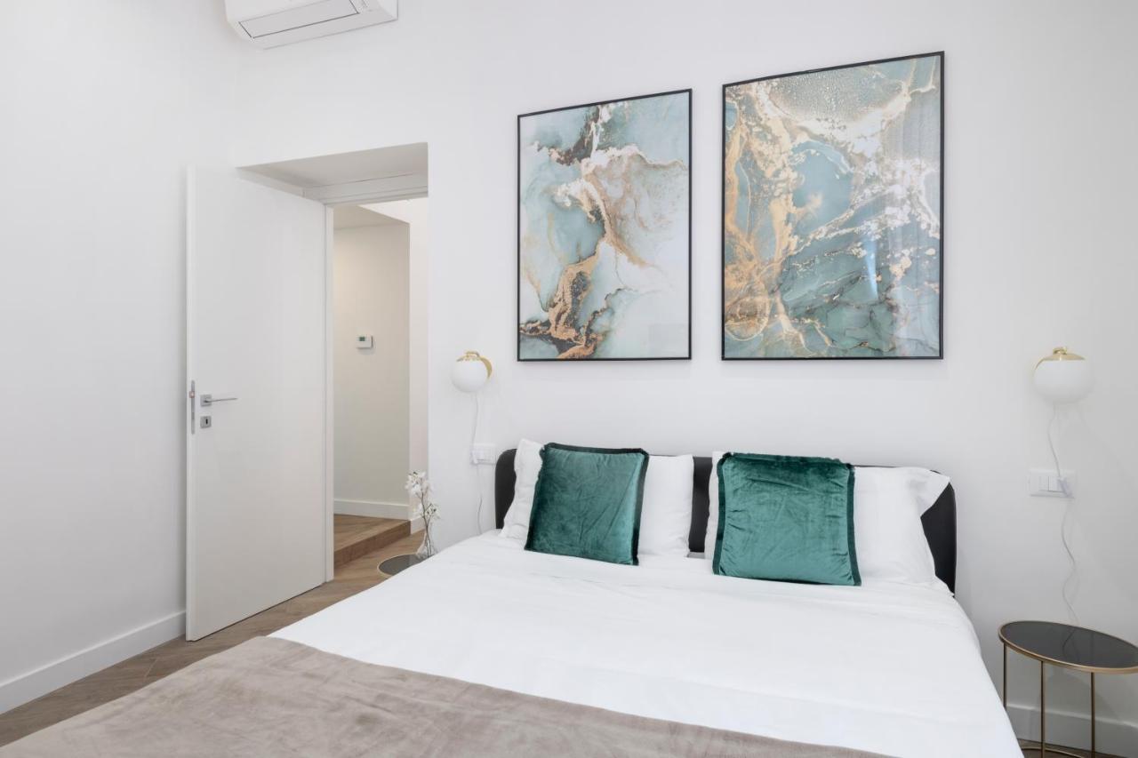 White Flat Cross Roma Exterior foto